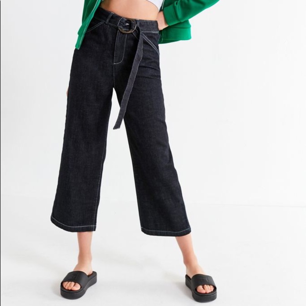 UO BDG D-Ring Wide Leg Cropped Jean in Dark
